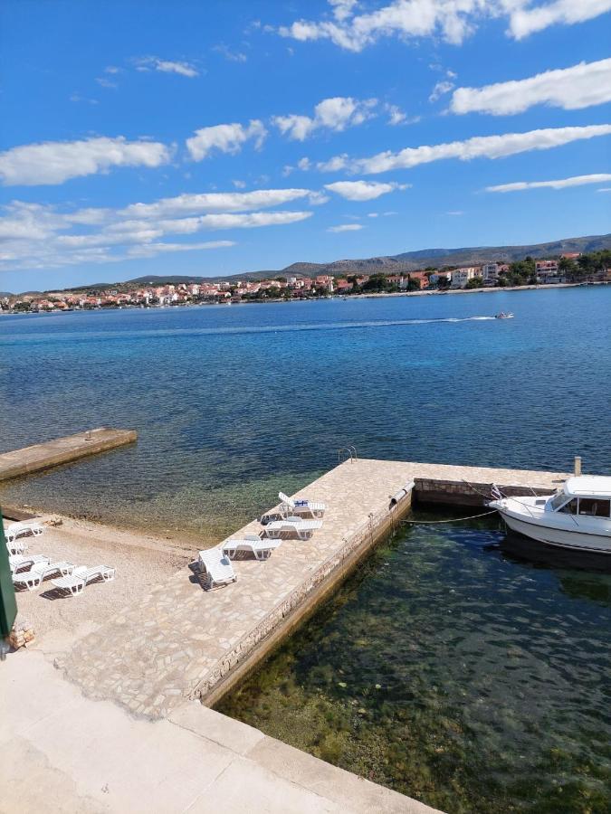 Riva 2 Appartement Krapanj Buitenkant foto