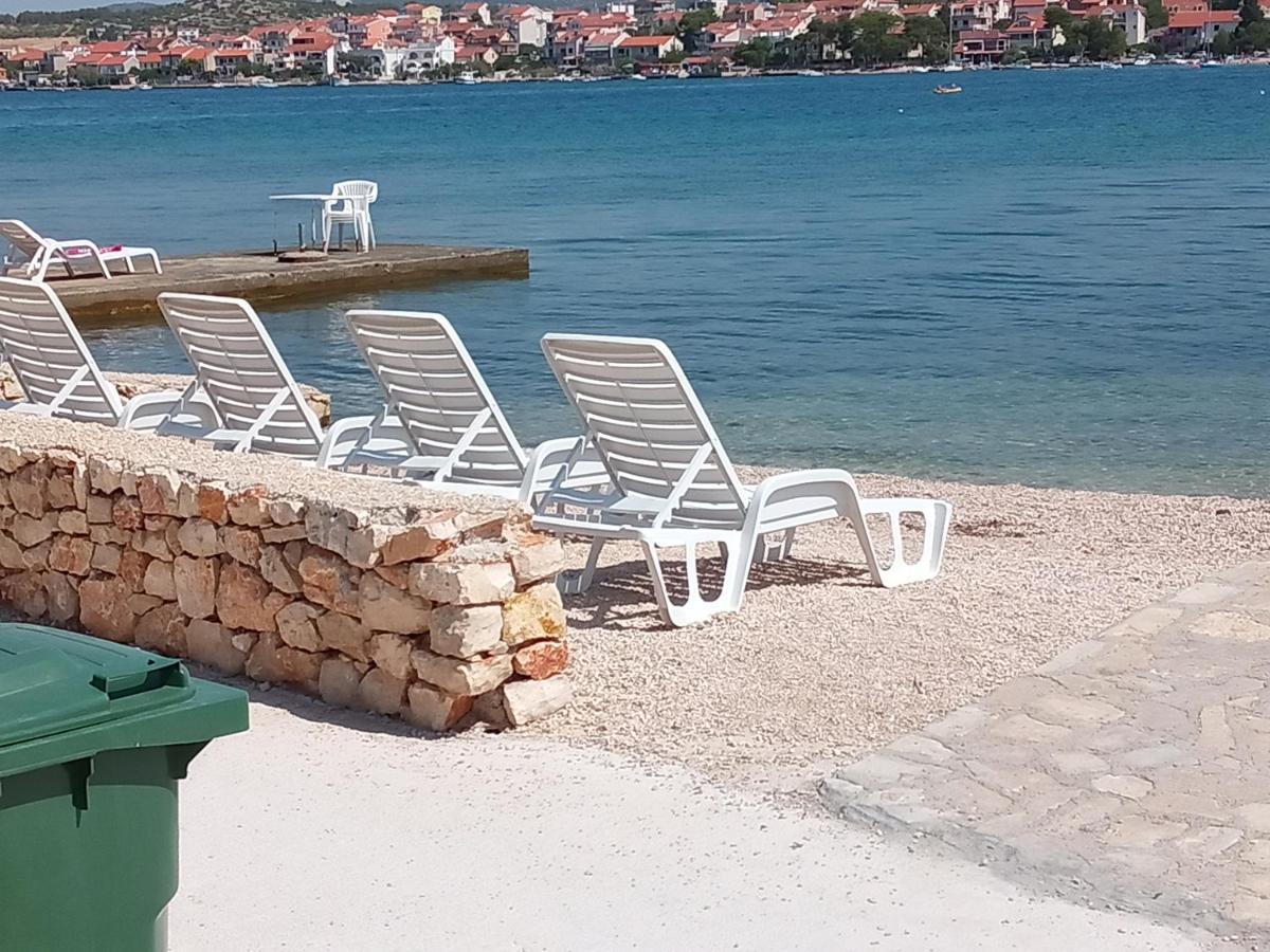 Riva 2 Appartement Krapanj Buitenkant foto
