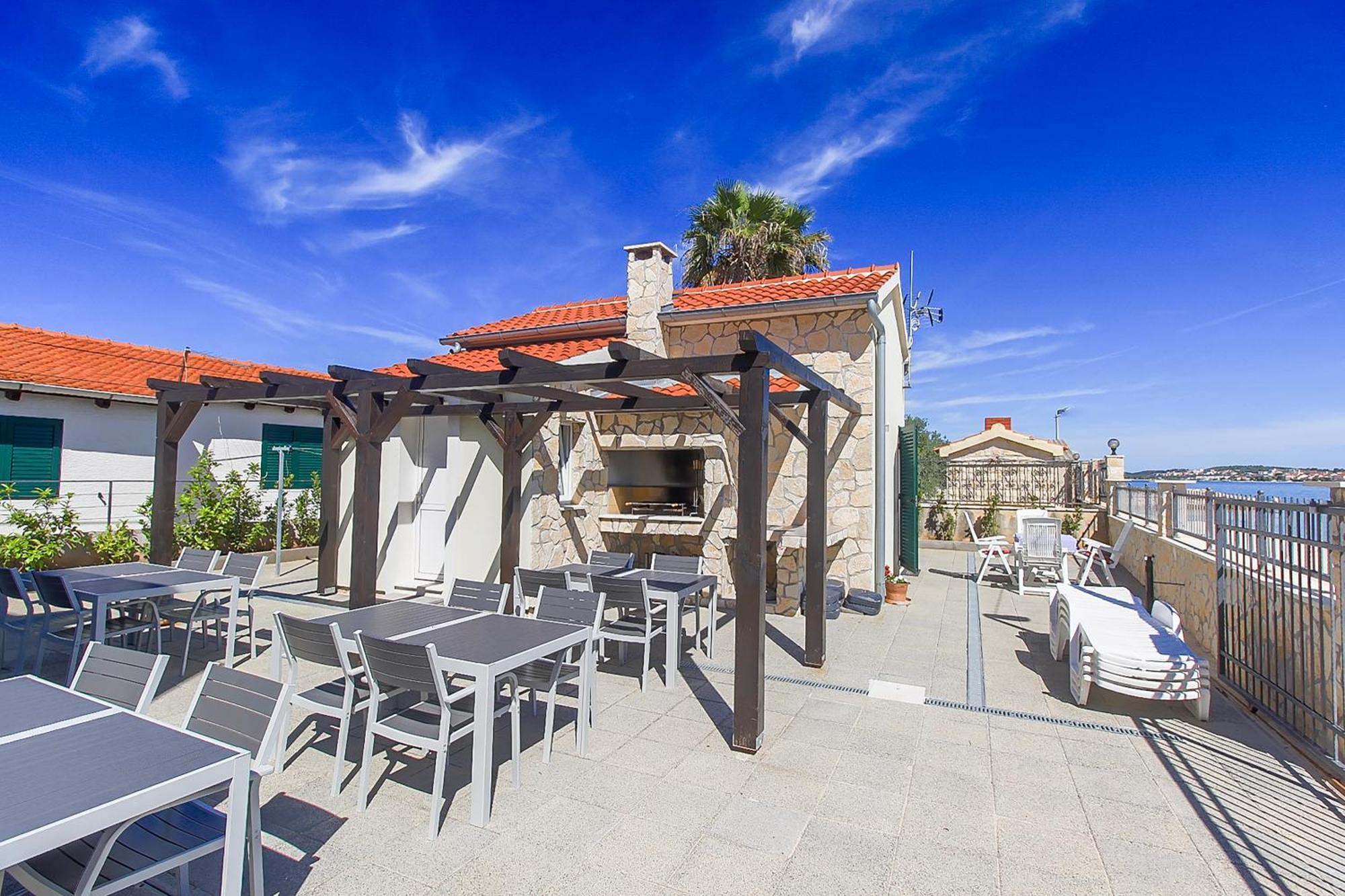 Riva 2 Appartement Krapanj Buitenkant foto